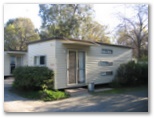 Mulwala Shoreline Caravan Park - Mulwala: Cottage accommodation, ideal for families, couples and singles