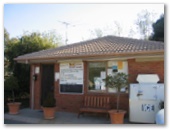 Sun Country Holiday Village - Mulwala: Reception and office