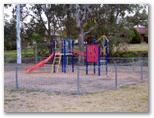 Murgon Caravan Park - Murgon: Playground for children