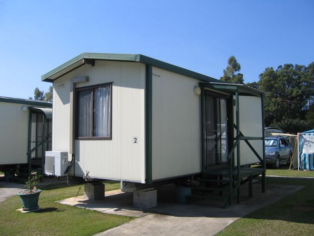 Greenhills Caravan Park - Murwillumbah: Cottage accommodation ideal for families, couples and singles