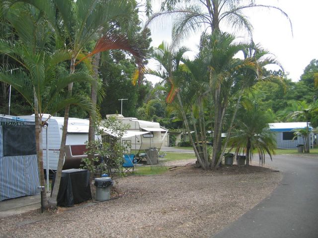 Nambour Rainforest Holiday Village - Nambour: Good paved roads throughout the park
