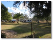 Twin Gums Caravan Park - Nanango: Powered sites for caravans
