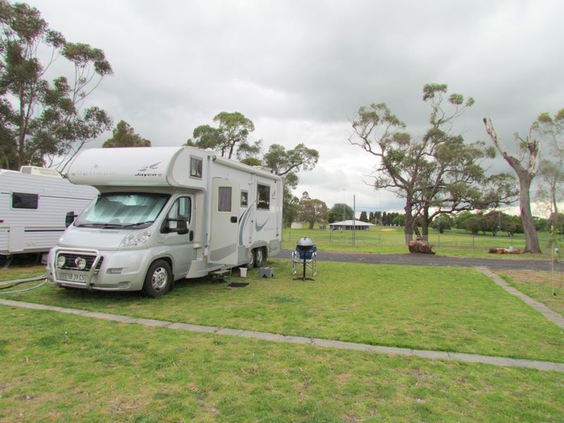 Naracoorte Holiday Park - Naracoorte: Motorhomes are very welcome