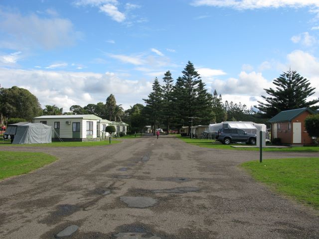 Easts Narooma Shores Holiday Park (BIG4) - Narooma: Good paved roads throughout the park