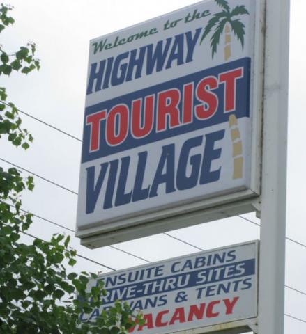Highway Tourist Village - Narrabri: Welcome sign