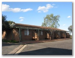 Lake Talbot Tourist Park - Narrandera: Motel style accommodation