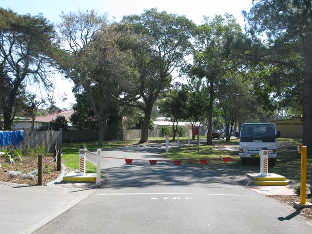 Beachfront Holiday Park - North Haven: Secure entrance and exit