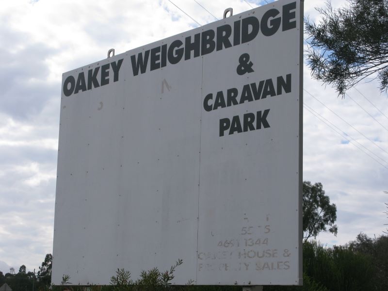 Oakey Caravan Park - Oakey: Welcome sign