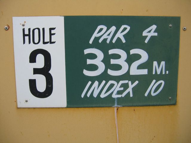 Oberon Golf Course - Oberon: Hole 3: Par 4, 332 metres