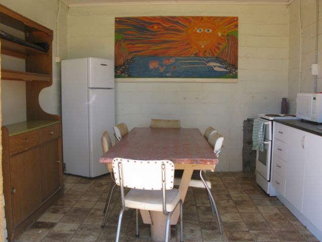 Ouyen Caravan Park - Ouyen: Interior of camp kitchen