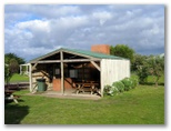 Great Ocean Road Tourist Park - Peterborough: Camp kitchen and BBQ area