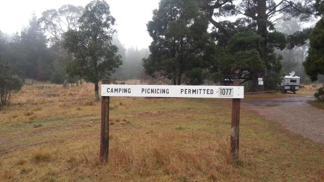 Sunny Corner Recreation Reserve - Pipers Flat: Free camping welcome sign