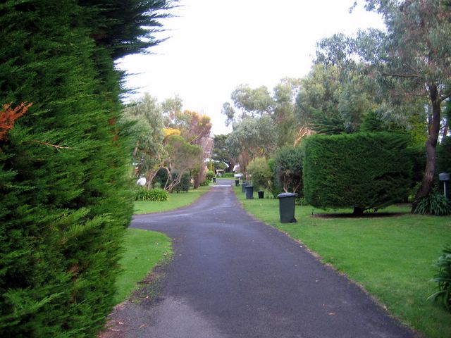 Belfast Cove Holiday Park - Port Fairy: Good paved roads throughout the park