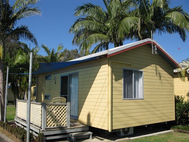 Marina Holiday Park - Port Macquarie: Cottage accommodation, ideal for families, couples and singles