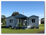 Long Jetty Caravan Park - Port Welshpool: Cottage accommodation ideal for families, couples and singles