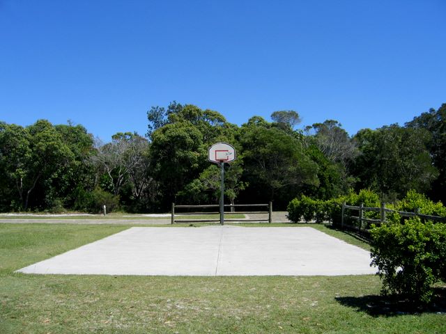 Pottsville North Holiday Park - Pottsville: Basketball court