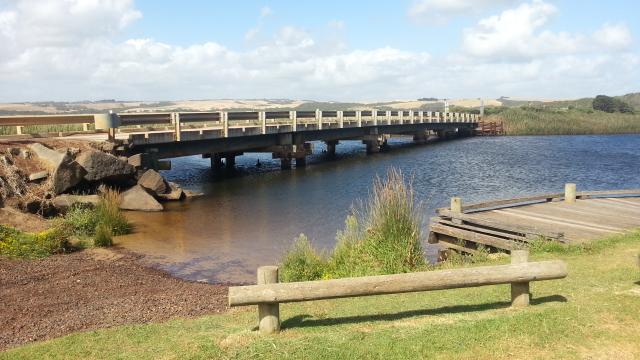 Princetown Recreation Reserve - Princetown: Picnic area beside bridge.