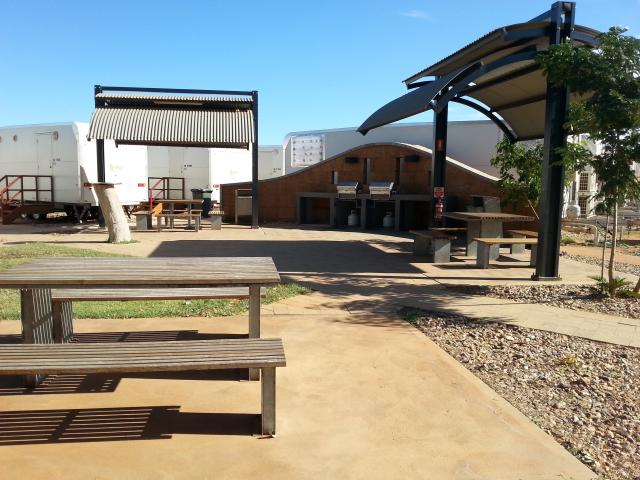 Port Tourist Park - South Hedland: Outdoor dining and shaded BBQ area