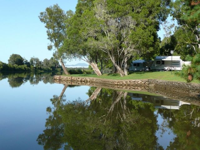 Bellinger River Tourist Park - Repton: Powered sites for caravans with water views - Photo by Ann Lee