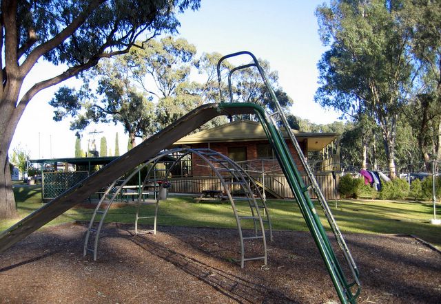 Riverside Caravan Park - Robinvale: Playground for children