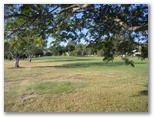 Rockhampton Golf Course - Rockhampton: Approach to the green Hole 3