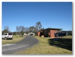 Rylstone Caravan Park - Rylstone: Sealed road within the park