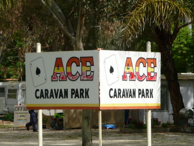 Ace Caravan Park - Seymour: Ace Caravan Park welcome sign