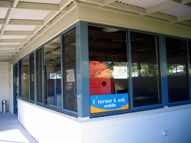 Shoal Bay Holiday Park - Shoal Bay: Internet Kiosk is available in the Park
