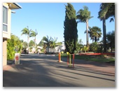 Mountain View Caravan and Mobile Home Village - Shoalhaven Heads: Secure entrance and exit