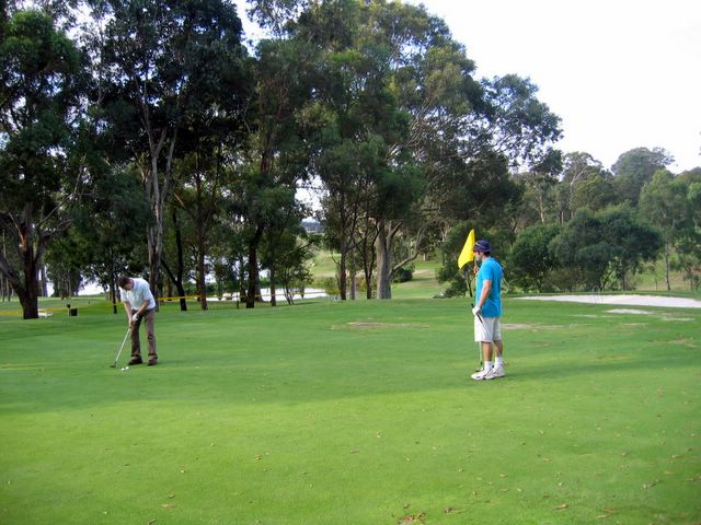 Shortland Waters Golf Course - Shortland: Green on Hole 6