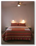 BIG4 South Durras Holiday Park - South Durras: Cabin bedroom