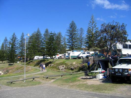 Horseshoe Bay Beach Park - South West Rocks: Public pathway in front of the park