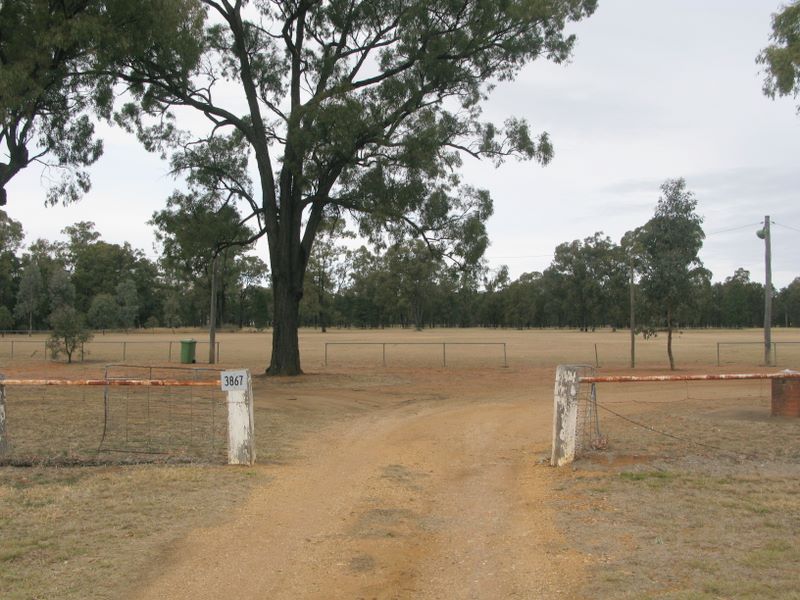 Spring Ridge Showground - Spring Ridge: The entrance to the Showground is fairly narrow so proceed cautiously.