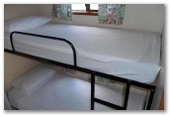 BIG4 St Helens Holiday Park - St Helens: Standard Family Cabin bunk beds