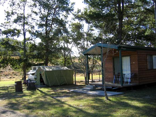 Riverwood Downs Mountain Valley Resort - Stroud: Area for caravans and camping