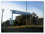 Stuarts Point Holiday Park - Stuarts Point: Stuarts Point Holiday Park welcome sign