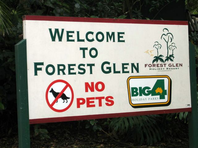 BIG4 Forest Glen Holiday Resort - Forest Glen: Forest Glen Holiday Resort welcome sign