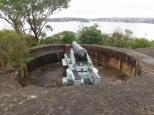 Lane Cove River Tourist Park - Macquarie Park: Old guns at Georges Point next to Chowder Bay Sydney harbour