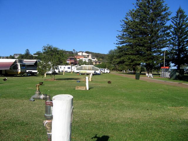 NRMA Sydney Lakeside Holiday Park - Narrabeen: Powered sites for caravans