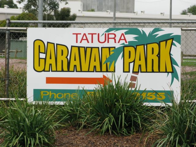 Tatura Caravan Park - Tatura: Tatura Caravan Park welcome sign