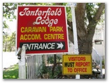 Tenterfield Lodge Caravan Park - Tenterfield: Tenterfield Caravan Park welcome sign.