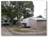 Kingfisher Caravan Park - Tin Can Bay: Powered sites for caravans