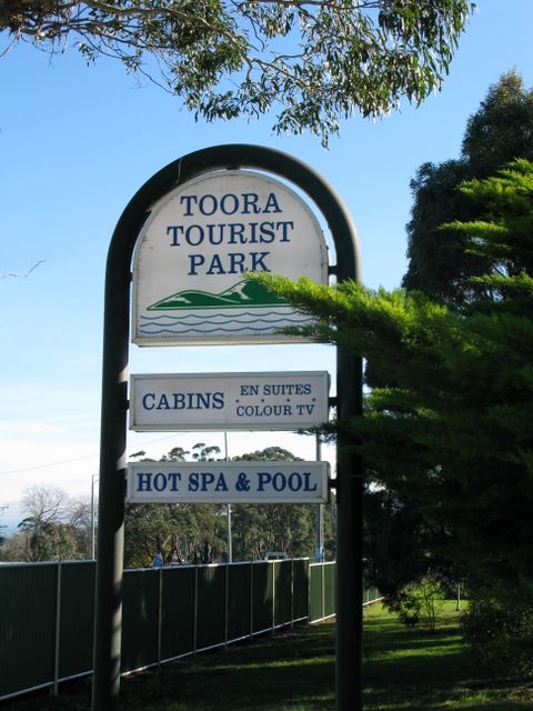 Toora Tourist Park - Toora: Toora Tourist Park welcome sign