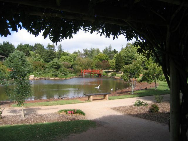 Japanese Garden - Toowoomba: The gardens have places for rest and relaxation