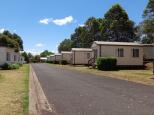 Motor Village Caravan Park - Toowoomba: Basic cabins