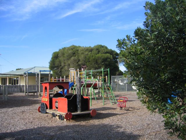 Torquay Foreshore Caravan Park - Torquay: Playground for children