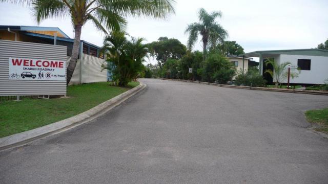 Townsville Bush Oasis Caravan Park - Townsville: Main Entrance