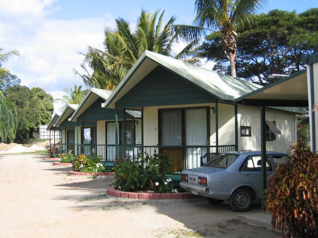 Magnetic Gateway Holiday Village - Townsville: Cottage accommodation ideal for families, couples and singles