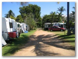 Bedarra View Caravan Park - Tully Heads: Gravel roads throughout the park which may prove a problem in the wet