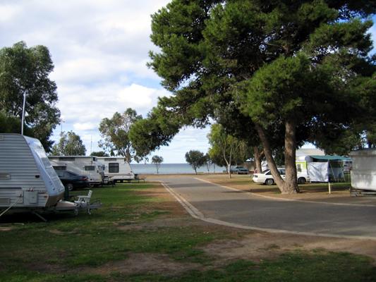 Tumby Bay Caravan Park - Tumby Bay: Good paved roads throughout the park